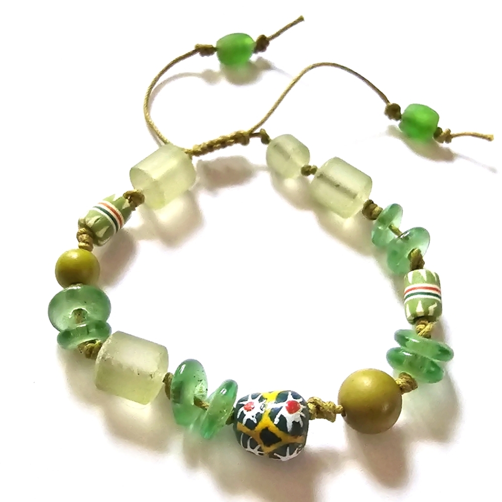 Handmade Glass beads bracelet green trade bead adjustable beaded